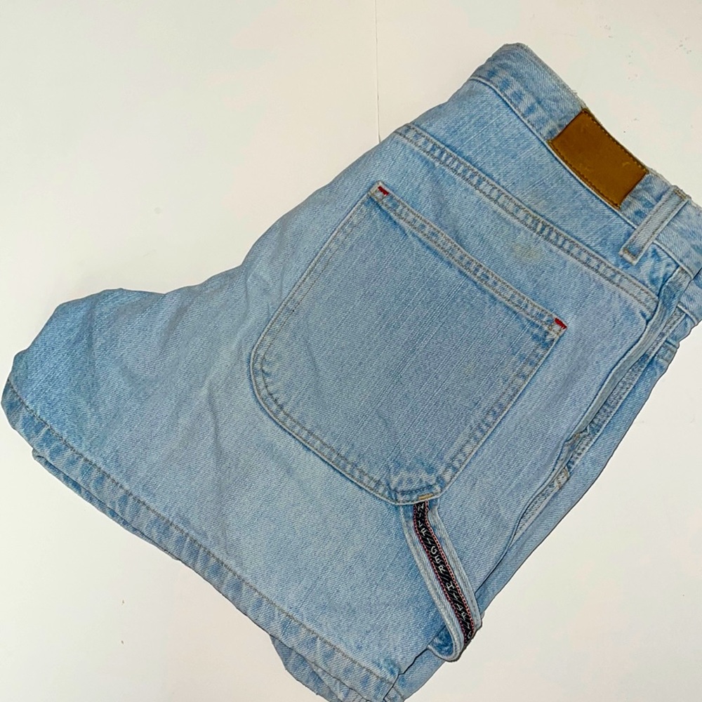 TOMMY HILFIGER VINTAGE SHORTS SIZE 8